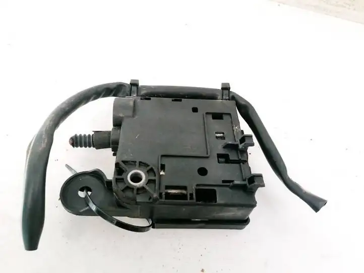 Audi A5 8T 8F (2007 - 2011) 8K0937517A Плюсовой провод аккумулятора — фото 2