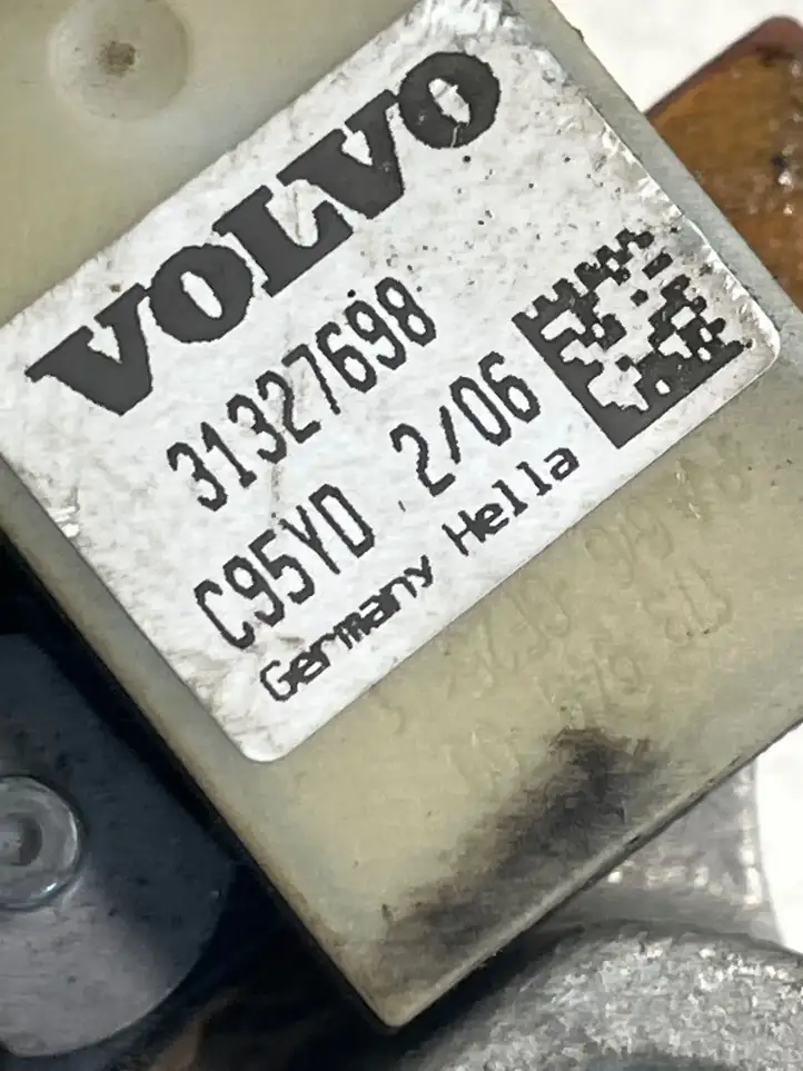 Volvo XC60 (2008 - 2013) 31327698 Плюсовой провод аккумулятора — фото 3