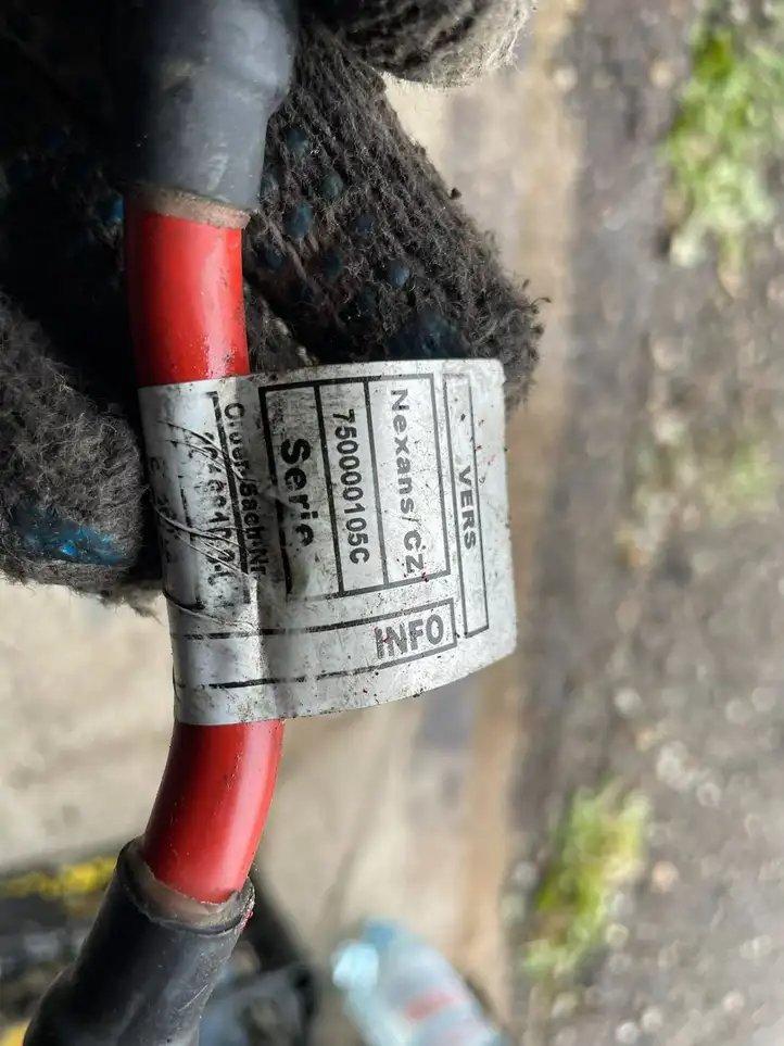 BMW 1 F20 F21 (2011 - 2019) 8616811 Плюсовой провод аккумулятора — фото 3