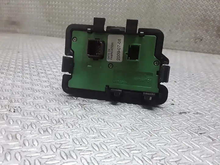 Citroen C5 (2008 - 2017) 96638354XT Блок Hi-Fi аудиосистемы — фото 2