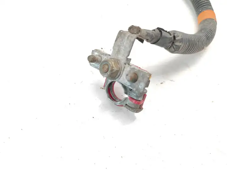 Nissan (2000 - 2006) Плюсовой провод аккумулятора — фото 3