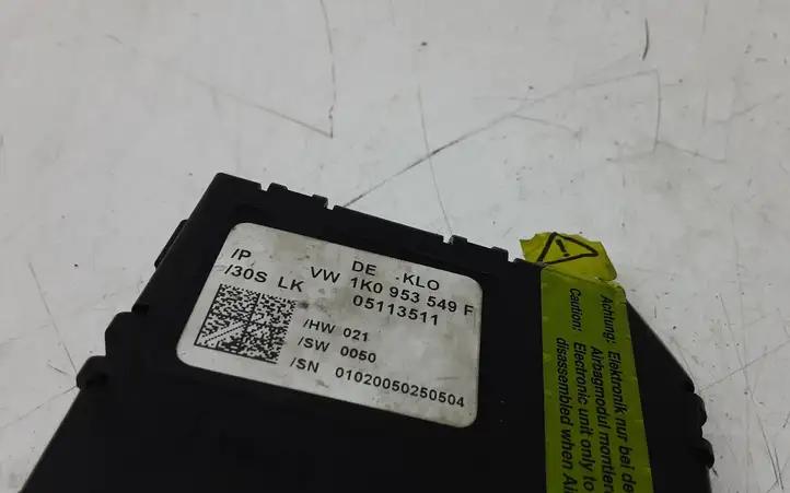 Volkswagen Touran I (2003 - 2010) 1K0953549F Датчик угла поворота руля — фото 3
