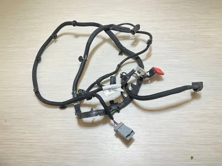 Opel Corsa F (2019 - ) 9841132080 Плюсовой провод аккумулятора — фото 1