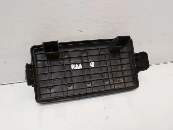 Nissan Juke I F15 (2010 - 2018) 8083248 Крышка ящика предохранителей — фото 4