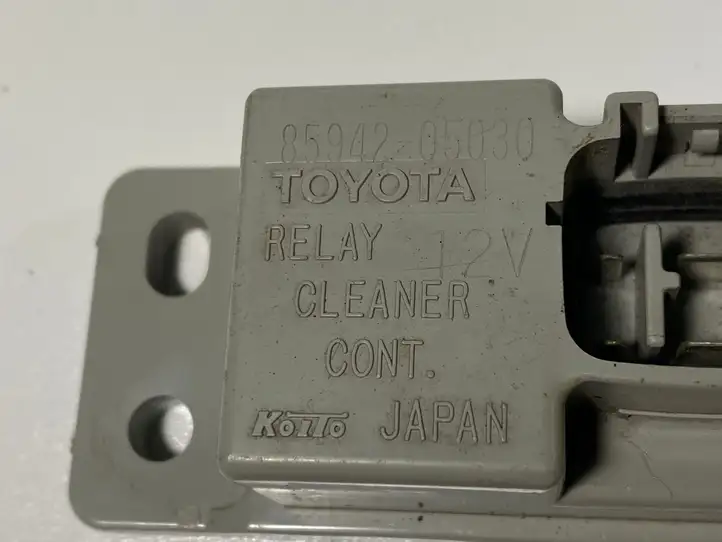 Toyota Avensis T250 (2003 - 2006) 8594205030 Реле стеклоочистителей — фото 2