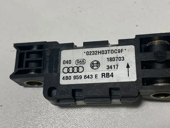 Audi A3/S3 8L (2000 - 2003) 4B0959643E Датчик удара SRS — фото 2