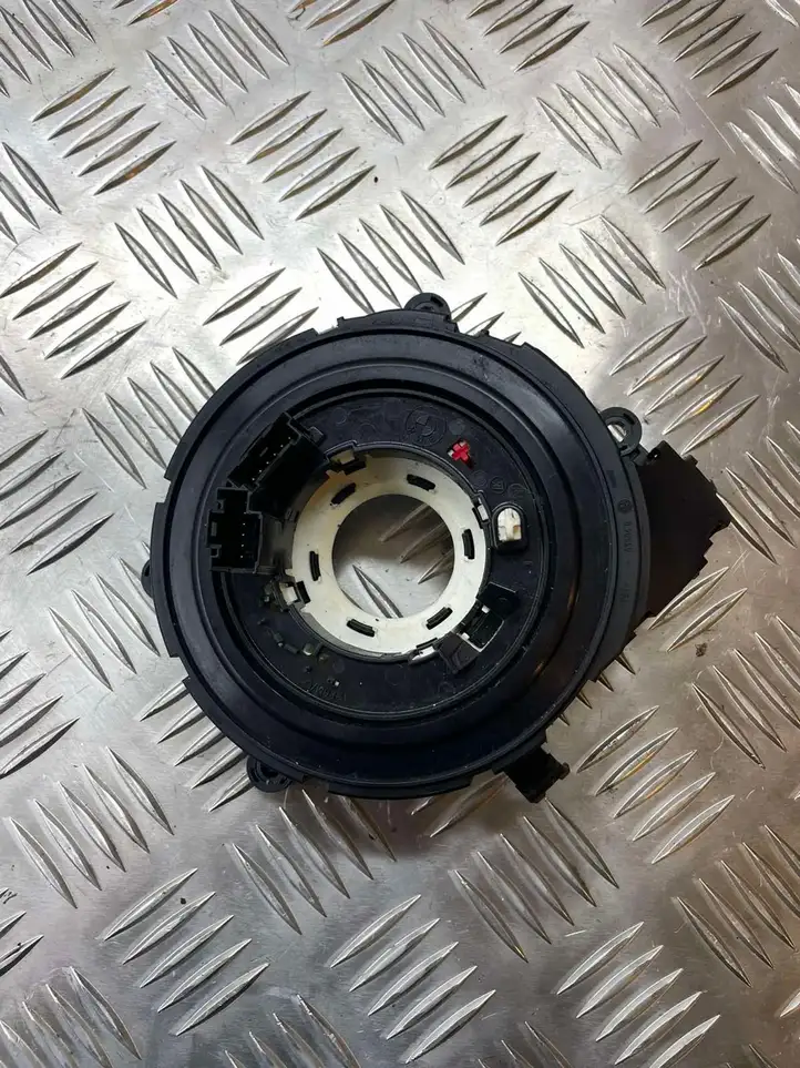 BMW 1 E81 E87 (2004 - 2011) 698955702 Контактное кольцо SRS — фото 1