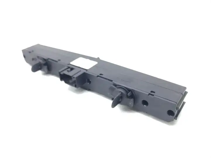 Opel Astra H (2004 - 2009) 13100105 Включатель аварийных фонарей — фото 2