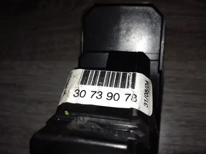 Volvo S60 (2004 - 2010) Кнопка стеклоподъемников — фото 3