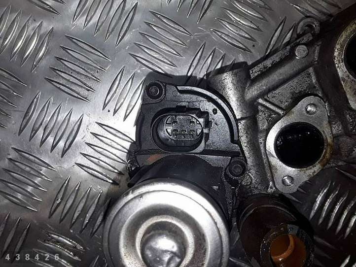 Volkswagen Golf VI (2009 - 2013)  03L131512CF Охладитель EGR