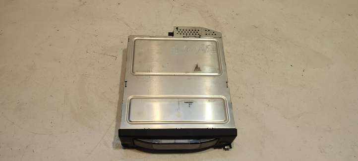 BMW 5 E60 E61 (2004 - 2010)  9131850 CD/DVD чейнджер