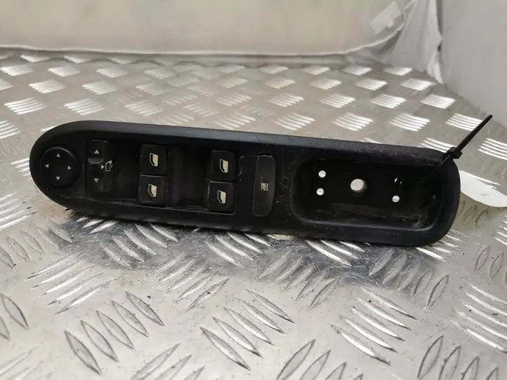 Peugeot 407 (2004 - 2011) 96468704XT Кнопка стеклоподъемников — фото 1