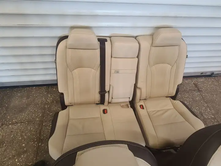 Lexus RX 450H (2015 - 2019) Комплект салона — фото 9