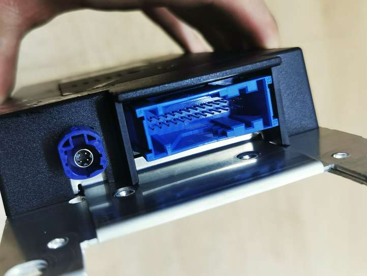 BMW 5 F10 F11 (2009 - 2016)  9329341 Антенна Bluetooth
