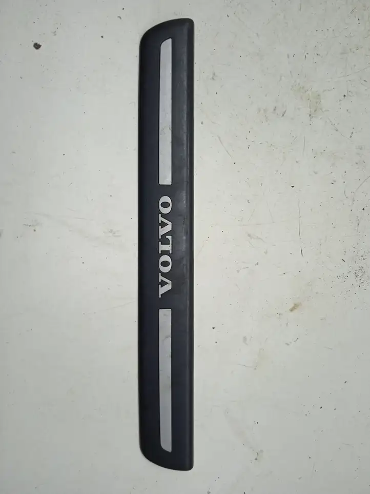 Volvo V50 (2004 - 2008) 08622671 Внутренняя отделка переднего порога — фото 1