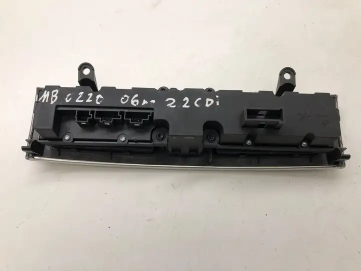 Mercedes-Benz C AMG W203 (2000 - 2007) 2038703310 Мултифункционный включатель управления / ручка — фото 2