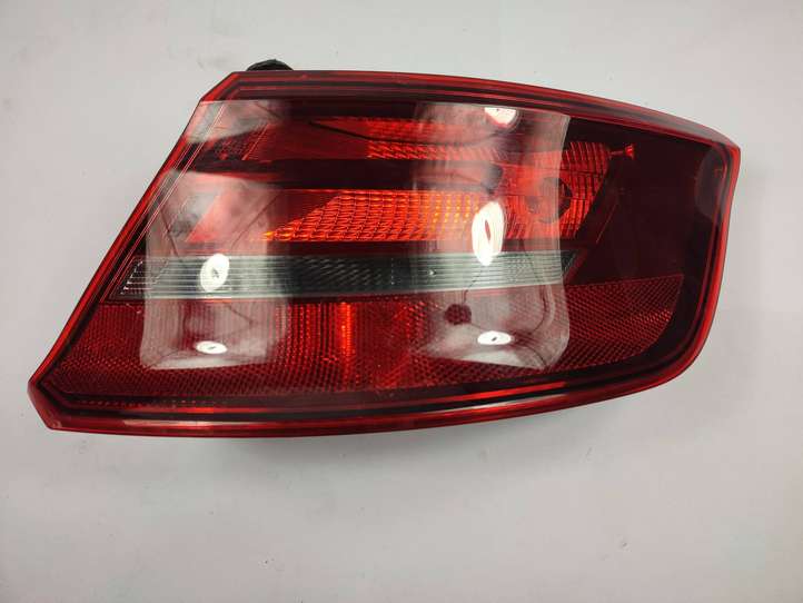 Audi A3/S3 8V (2012 - 2016)  8V4945096C Задний фонарь в кузове