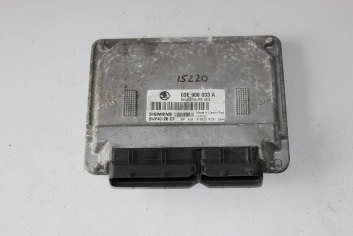 Skoda Fabia Mk1 (6Y) (1999 - 2007)  03E906033A Блок управления двигателя