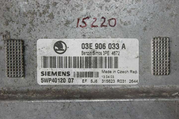 Skoda Fabia Mk1 (6Y) (1999 - 2007)  03E906033A Блок управления двигателя