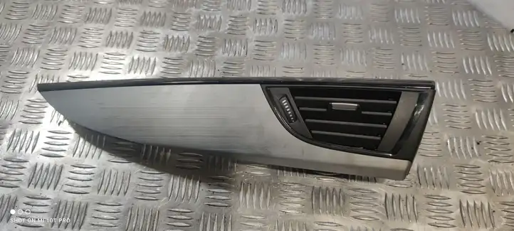 BMW 2 F22 F23 (2013 - 2017) 9205355 Боковой воздушный дефлектор — фото 1