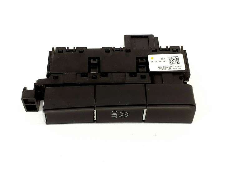 Volkswagen Golf VII (2013 - 2019)  5G1927137 Кнопка крюка в багажнике
