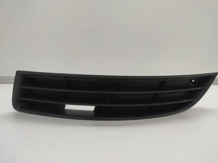 Volkswagen PASSAT B6 (2005 - 2010) 3C0853665 Нижняя решетка переднего бампера — фото 1