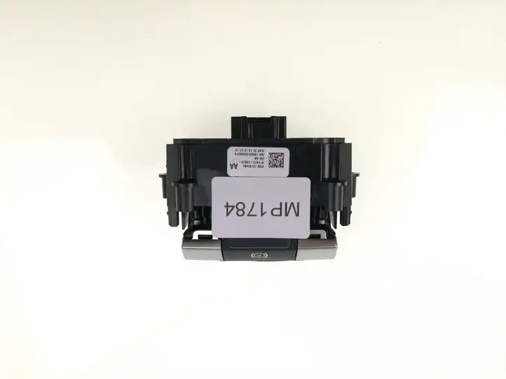 Land Rover Discovery Sport (2014 - 2019) 30810102484AA Кнопка парктроника — фото 2