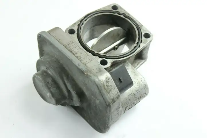 Opel Astra J (2009 - 2012) 8981052101 Дроссельная заслонка — фото 1