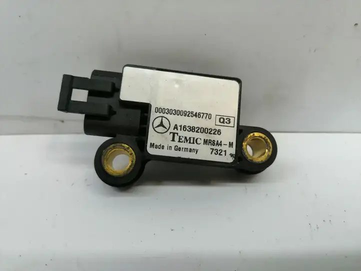 Mercedes-Benz ML W163 (1997 - 2005) A1638200226 Датчик удара SRS — фото 1