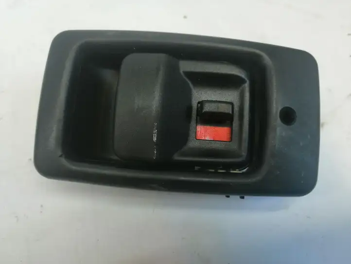 Mercedes-Benz ML W163 (1997 - 2005) 1637600061 Кнопка закрытия крышки багажника — фото 1