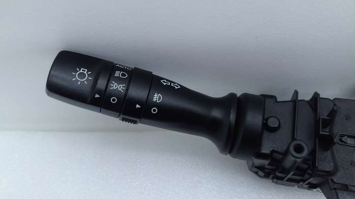 Hyundai Genesis (2008 - 2011)  934102M610 Ручка поворотов/ фонарей