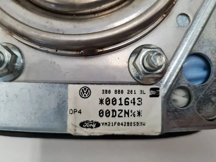 Volkswagen Sharan (2003 - 2010) 3B0880201BL Подушка безопасности руля — фото 2