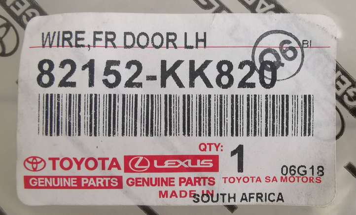 Toyota Hilux (2015 - 2017)  82152KK820 Проводка передних дверей