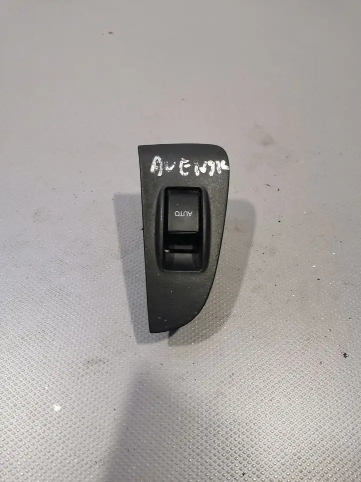 Toyota Avensis T250 (2006 - 2009) Блок кнопок стеклоподъемников — фото 1