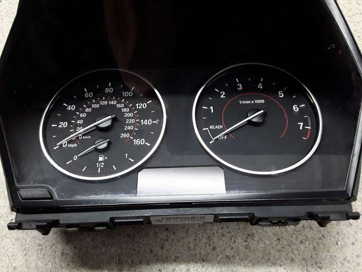 BMW 3 F30 F35 F31 (2012 - 2018)  9232891 Спидометр (приборный щиток)