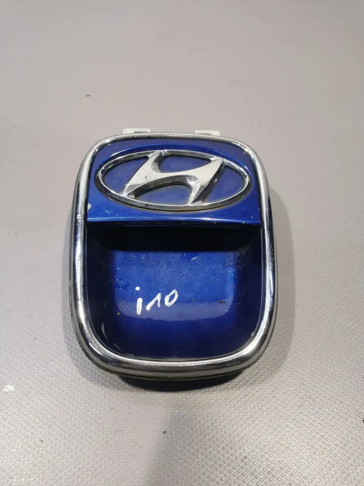 Hyundai i10 (2007 - 2012) Ручка крышки багажника — фото 1