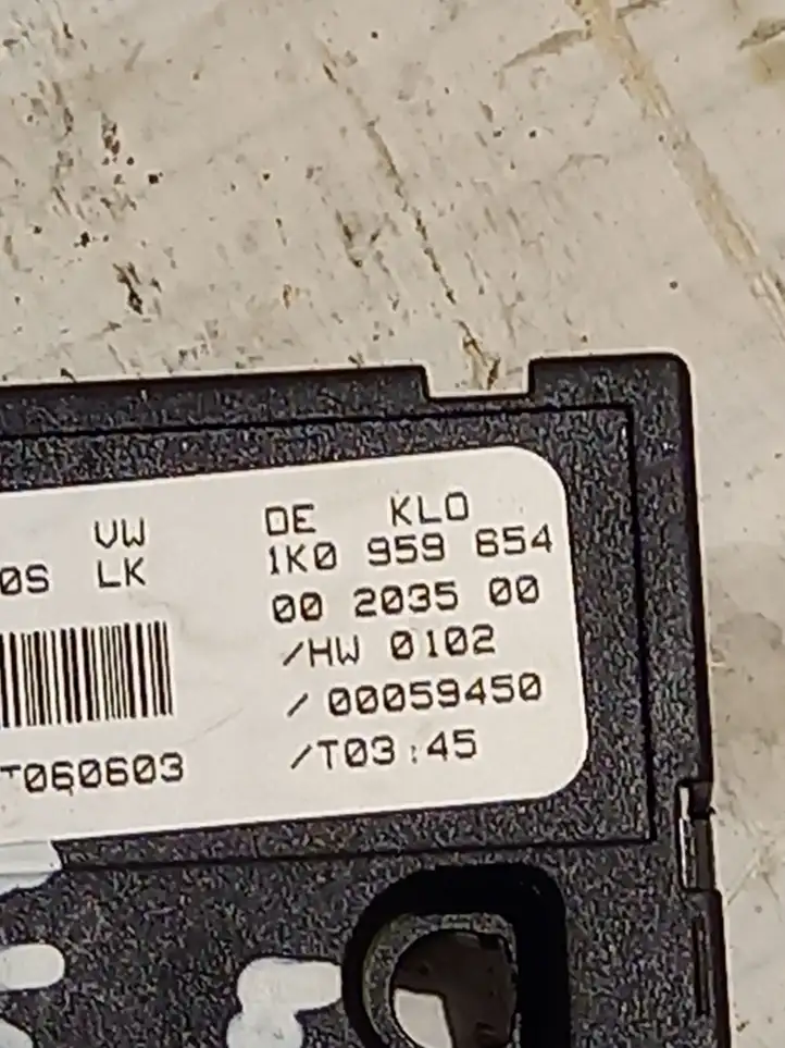 Volkswagen Touran I (2003 - 2010) 1K0959654 Датчик угла поворота руля — фото 4
