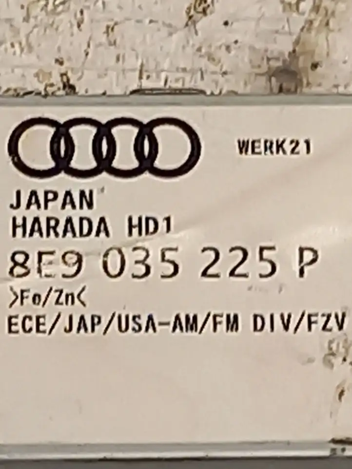 Audi A4 S4 B8 8K (2007 - 2011) 8E9035225P Усилитель антенны — фото 2
