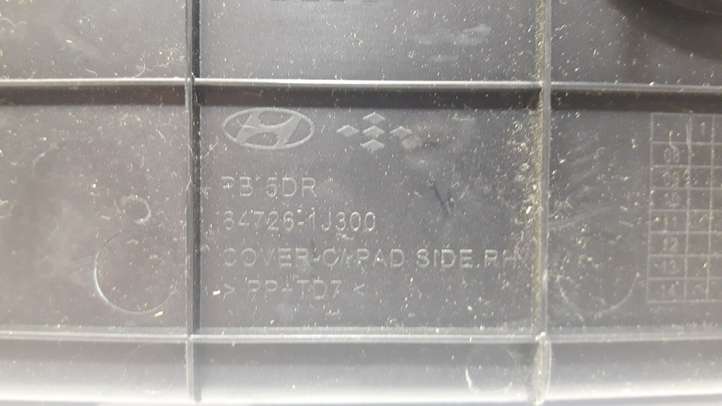 Hyundai i20 (2008 - 2012)  847261J300 Отделочный щит панели (боковой)