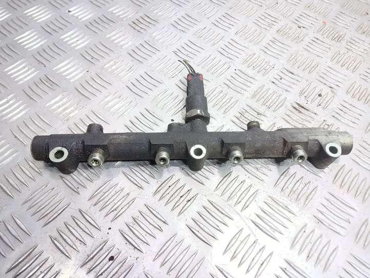 Citroen C5 (2001 - 2004)  0445214017 Магистральная трубка топлива
