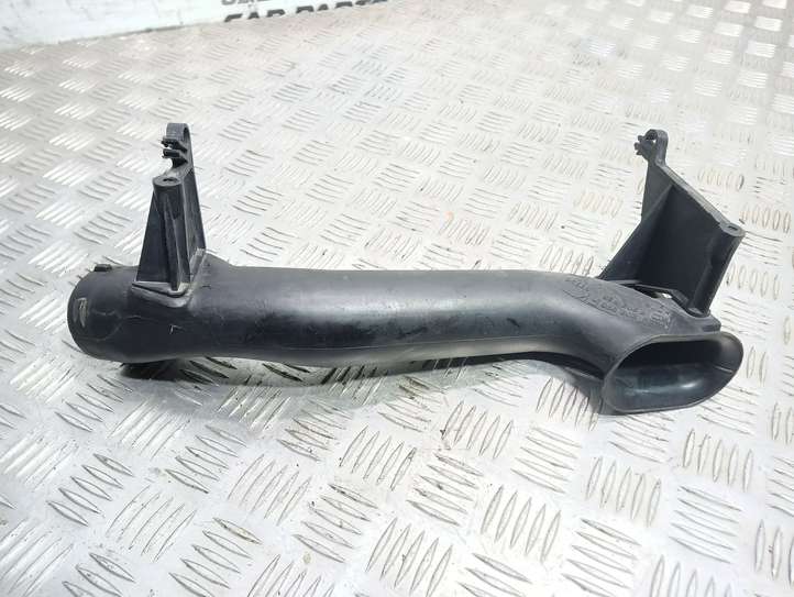 Opel Zafira (2003 - 2006)  9202936 Деталь (детали) канала забора воздуха