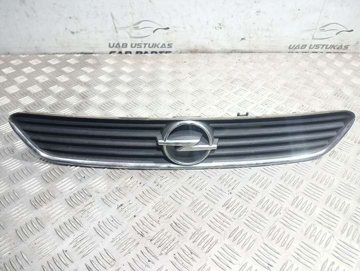 Opel Astra (1998 - 2004)  90587100 Верхняя решётка