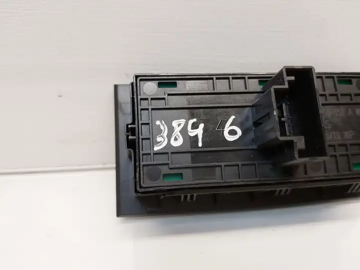 Skoda Octavia Mk3 (5E) (2013 - 2019) 5E0959857A Блок кнопок стеклоподъемников — фото 2
