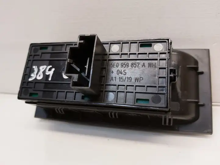 Skoda Octavia Mk3 (5E) (2013 - 2019) 5E0959857A Блок кнопок стеклоподъемников — фото 3