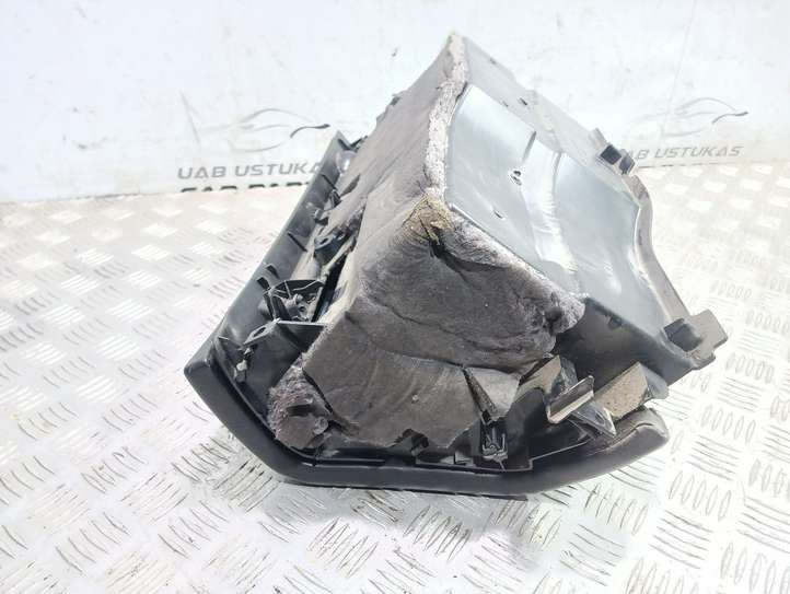Mercedes-Benz C W203 (2000 - 2007)  A2036800991 Комплект ящика для вещей (бардачка)