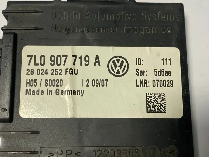 Volkswagen Touareg I (2002 - 2010) 7L0907719A Блок управления сигнализацией — фото 3