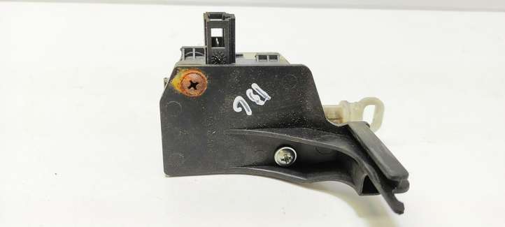 Seat Ibiza III (6L) (2002 - 2008)  1M0959781A Привод замка задней двери
