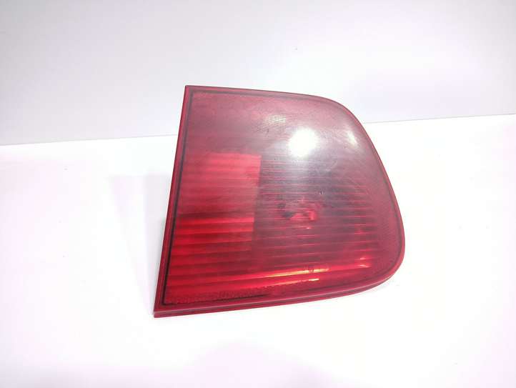 Seat Ibiza II (6k) (1999 - 2002)   Задний фонарь в крышке багажника