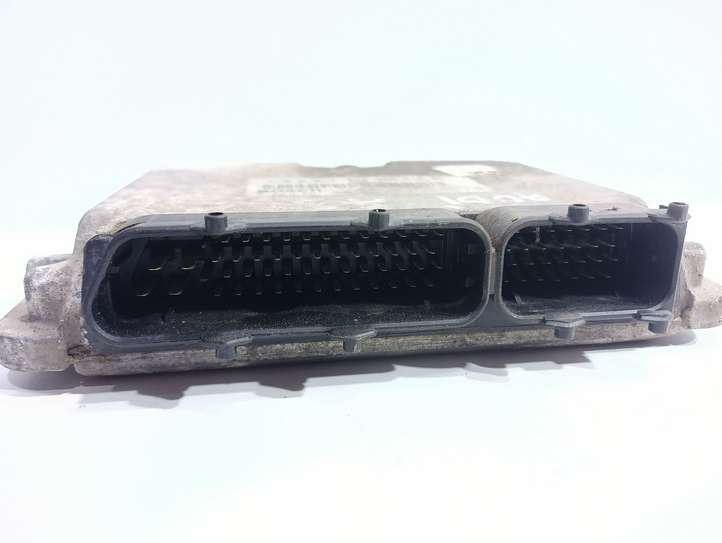 Seat Ibiza II (6k) (1999 - 2002)  038906018BN Блок управления двигателя