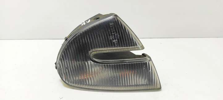 Alfa Romeo 147 (2000 - 2004)  46756281 Указатель поворота передний